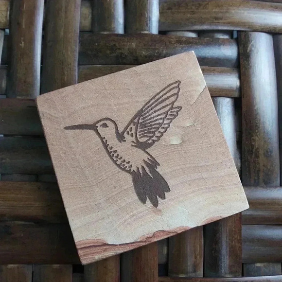 HUMMINGBIRD Sandstone Redrock Handmade Coaster Paperweight Jewelry Plate Decor D - Picture 1 of 5